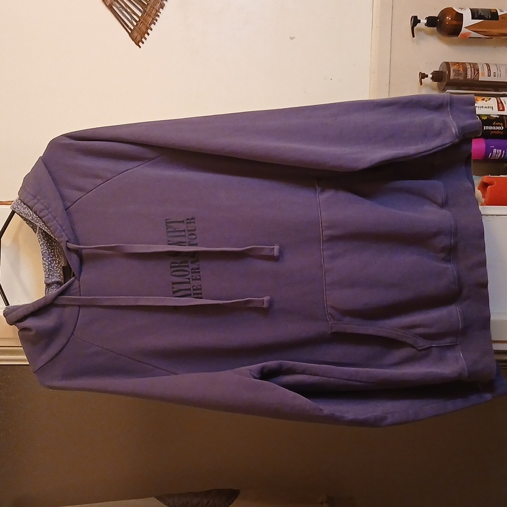 TAYLOR SWIFT,‎ Era Tour Hoodie. Sz,S. Mens